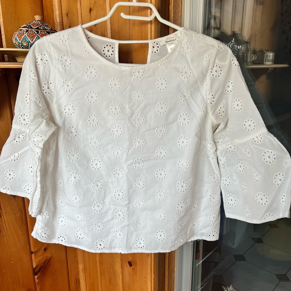 URBAN Romantics White Eyelet 100% cotton Blouse